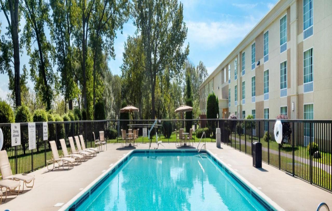 Holiday Inn Johnstown-Gloversville Dış mekan fotoğraf